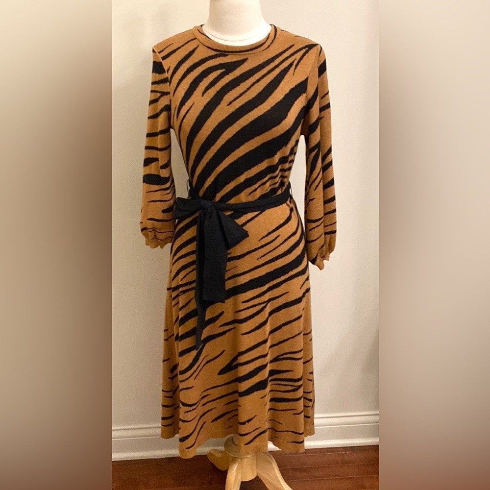 Who What Wear Brown Black Zebra Print SZ M Mob Wife Modern Classic Sweater Dress